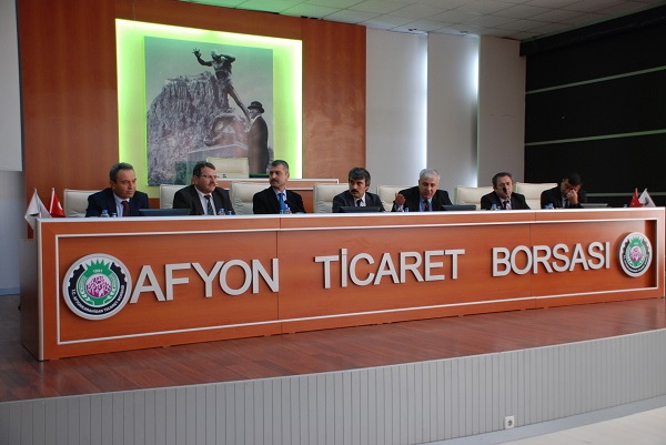 ÇALIŞMA VE SOSYAL GÜVENLİK BAKANLIĞI MÜSTEŞAR YARDIMCISI KÜRŞAT ARAT TARAFINDAN BORSAMIZDA BİLGİLENDİRME TOPLANTISI YAPILDI