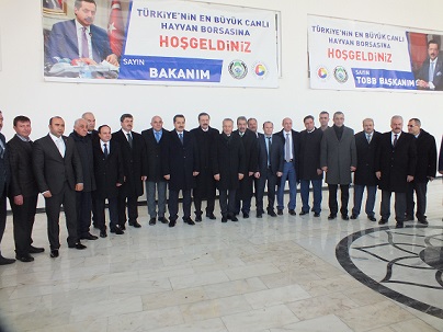 GIDA TARIM VE HAYVANCILIK BAKANI FARUK ÇELİK VE TOBB BAŞKANI  RIFAT HİSARCIKLIOĞLU CANLI HAYVAN BORSAMIZI ZİYARET ETTİ